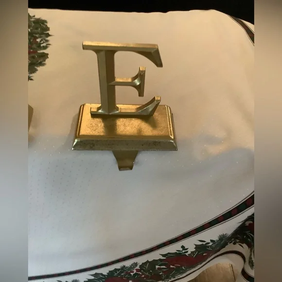 P.E.A.C.E Stocking Holders,heavy metal with felt on bottoms,very nice on mantle Holiday Decor